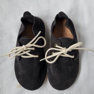 Kids Zuzii Size 6 Navy Oxfords - NWOT